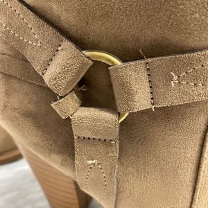 Lulu's Shoes - Brand NEW Taupe Booties